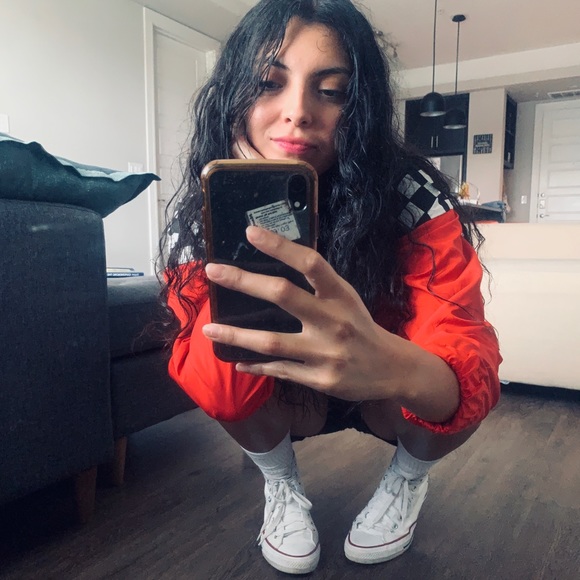 Meet your Posher, Belen - Picture 1 of 1